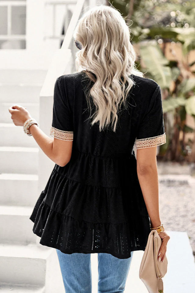 Contrast Short Sleeve Tiered Blouse - Image 15