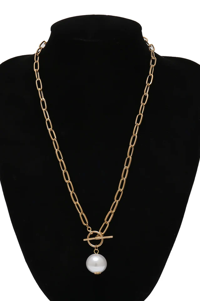 Faux Pearl Pendant Chain Necklace - Image 4
