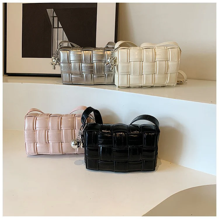 Hard To Resist Handbag - Image 8