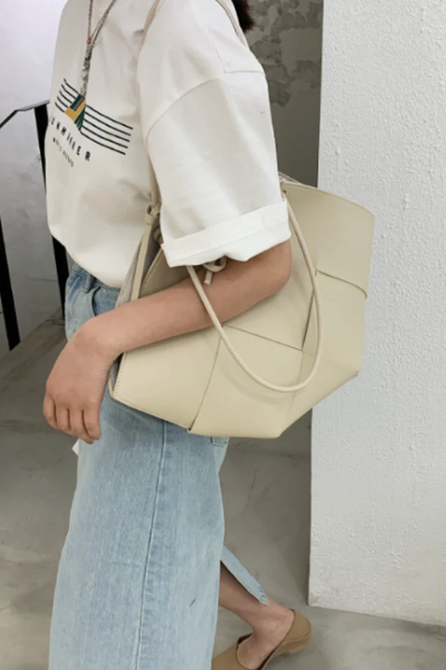 In Your Best Interest Tote Bag - Image 4