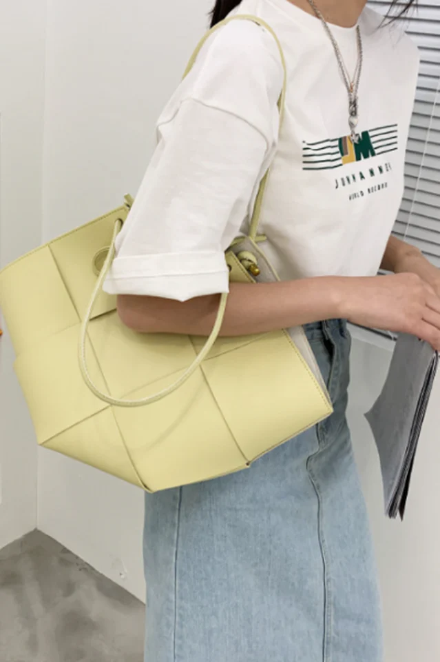 In Your Best Interest Tote Bag - Image 6