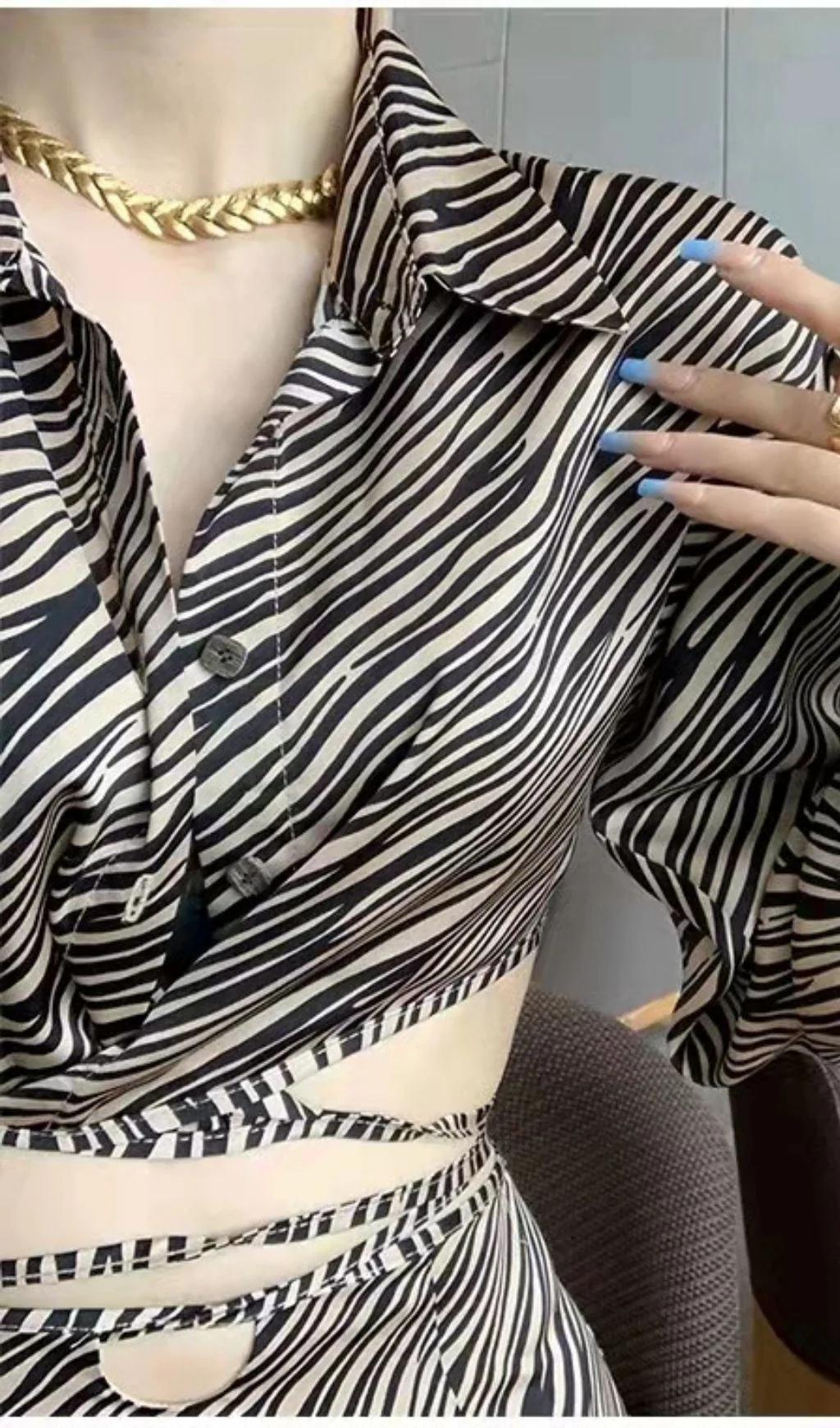 Yellow Leopard TIE FRONT CROP BLOUSE Top - Image 4